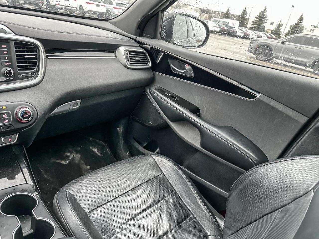 2020 Kia Sorento SX Photo