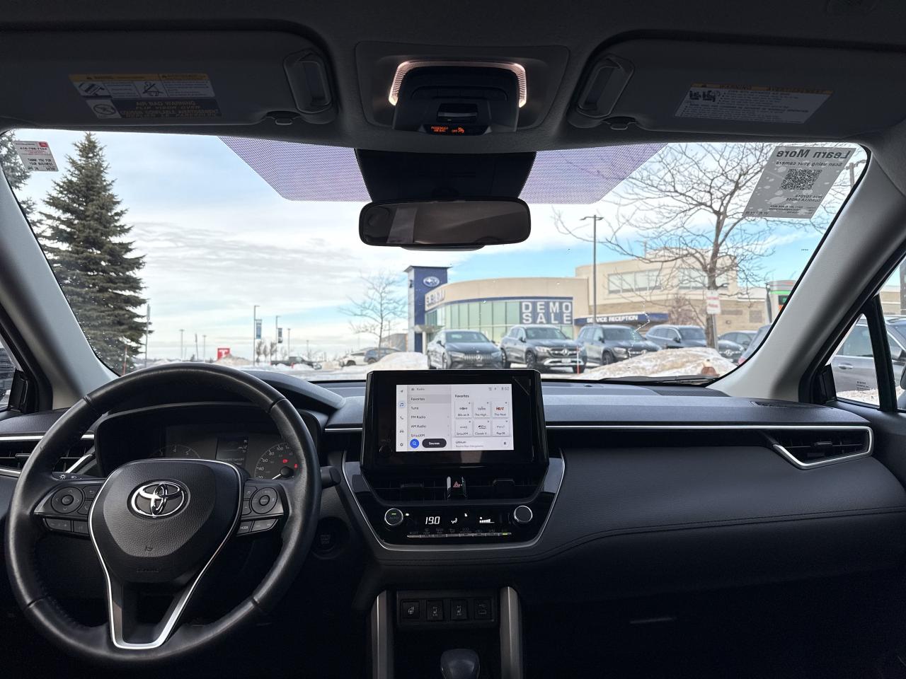 2024 Toyota Corolla Cross LE AWD Photo