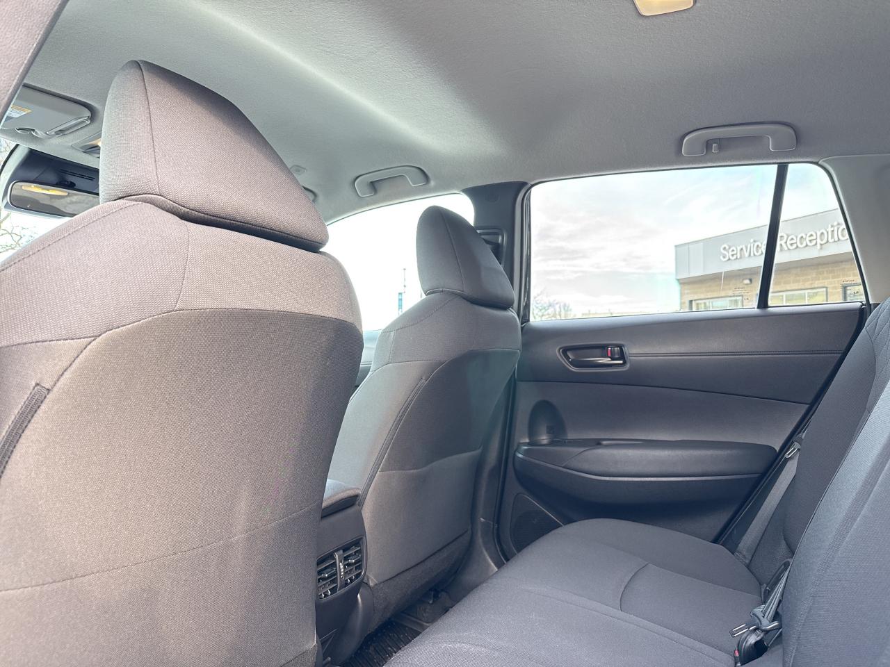 2024 Toyota Corolla Cross LE AWD Photo