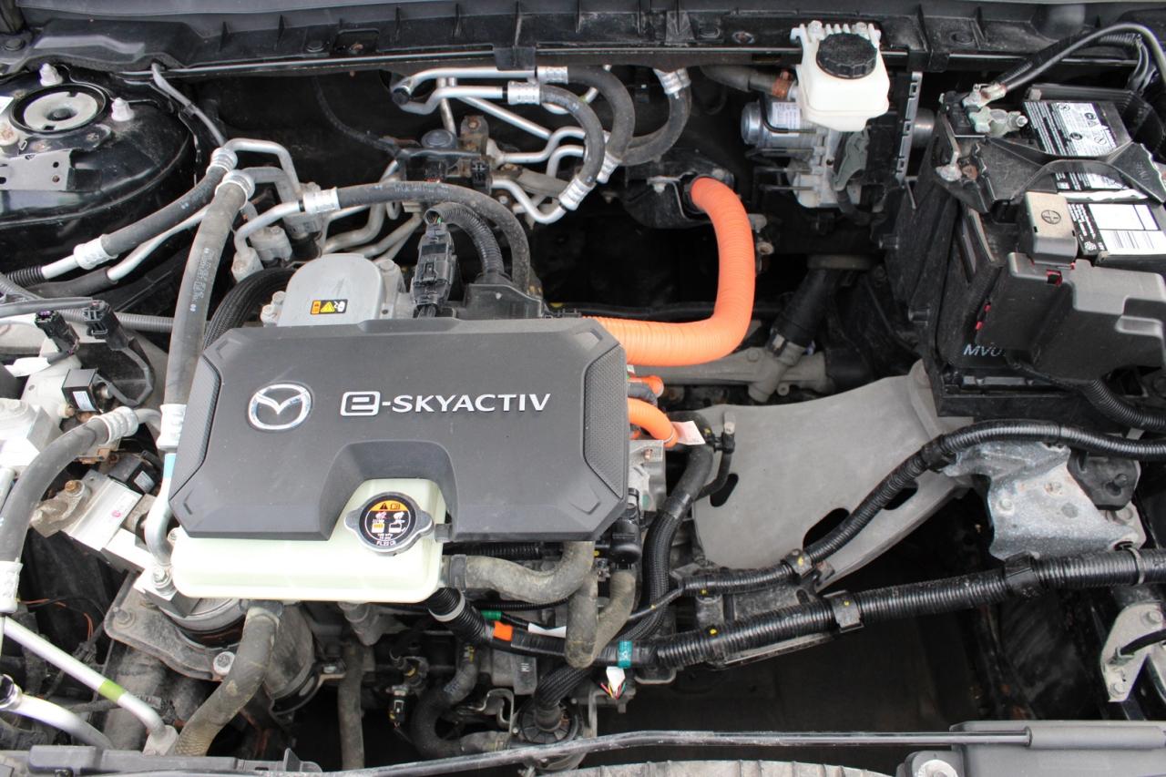 2022 Mazda MX-30 EV Sky Active Premium Plus 55/Weekly No Accident C Photo