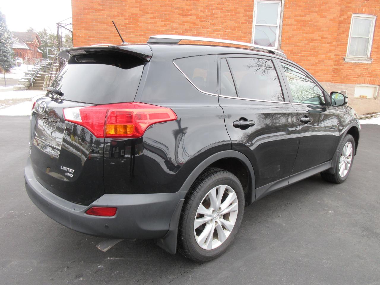 2013 Toyota RAV4 AWD 4dr Limited Photo