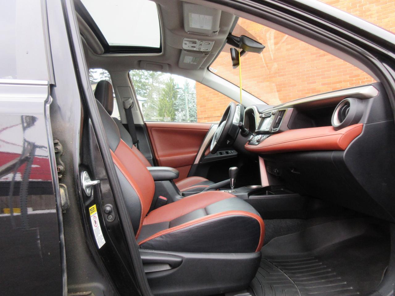 2013 Toyota RAV4 AWD 4dr Limited Photo