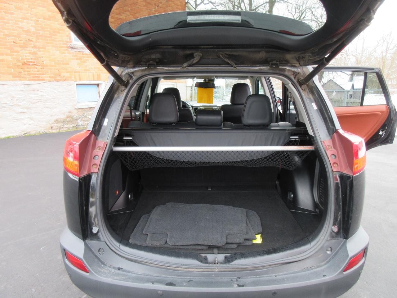2013 Toyota RAV4 AWD 4dr Limited Photo