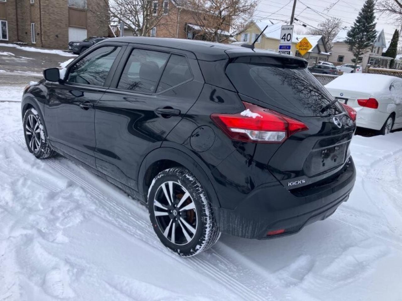 2019 Nissan Kicks SV FWD Photo