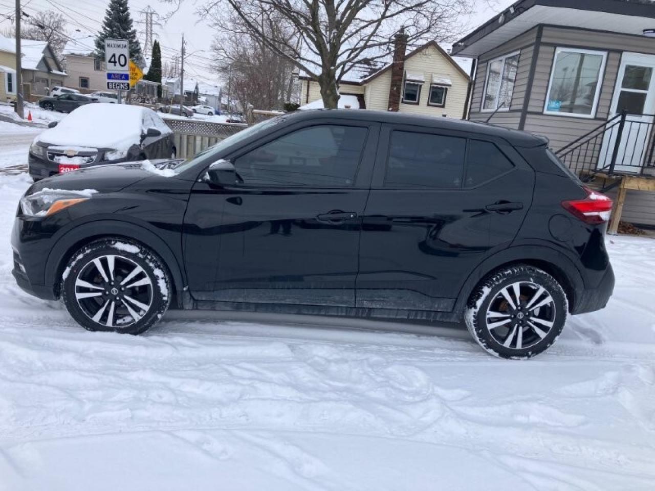 2019 Nissan Kicks SV FWD Photo