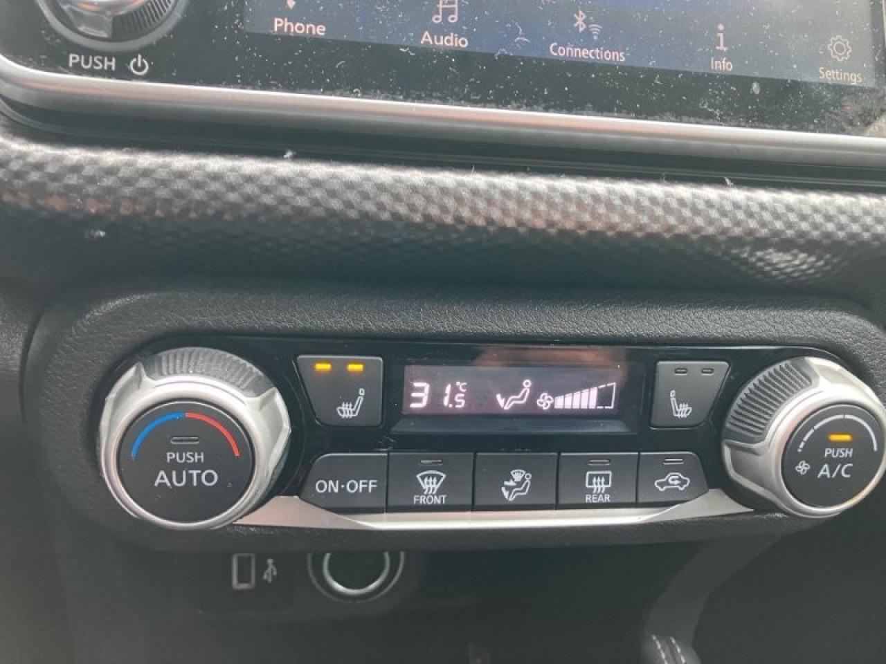 2019 Nissan Kicks SV FWD Photo