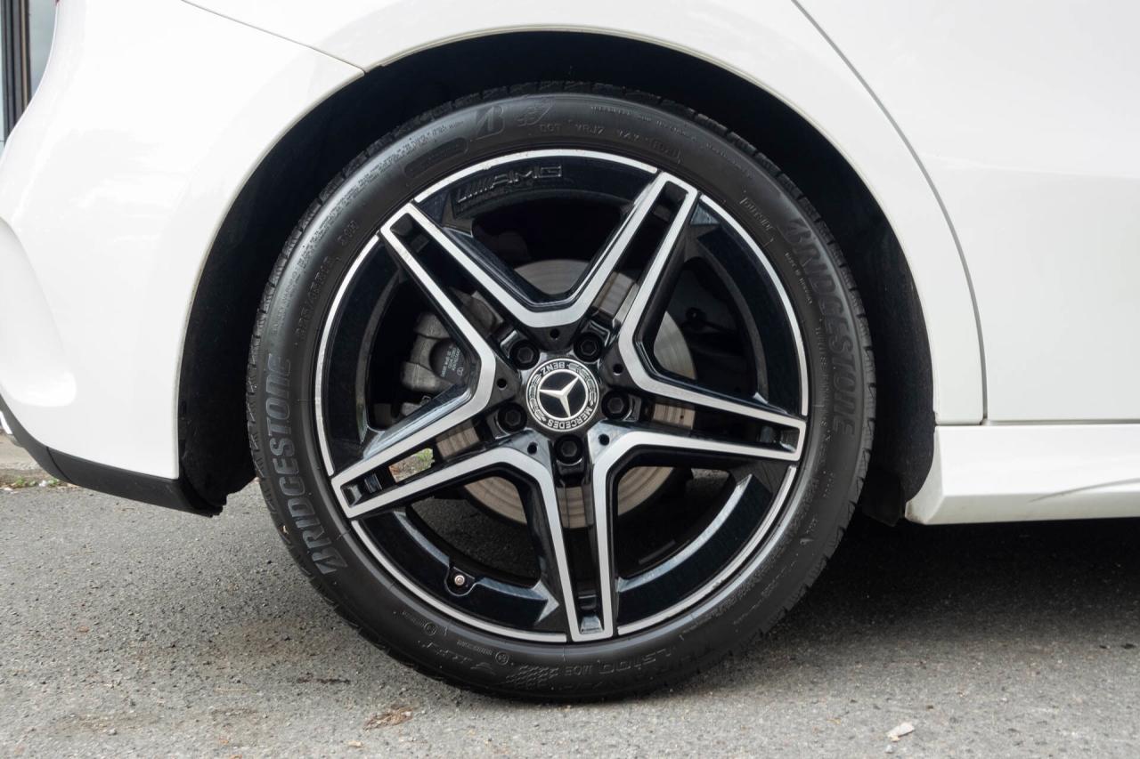 2021 Mercedes-Benz A-Class A 250 4MATIC Photo