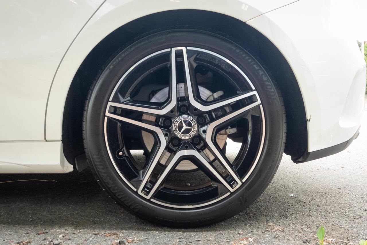 2021 Mercedes-Benz A-Class A 250 4MATIC Photo