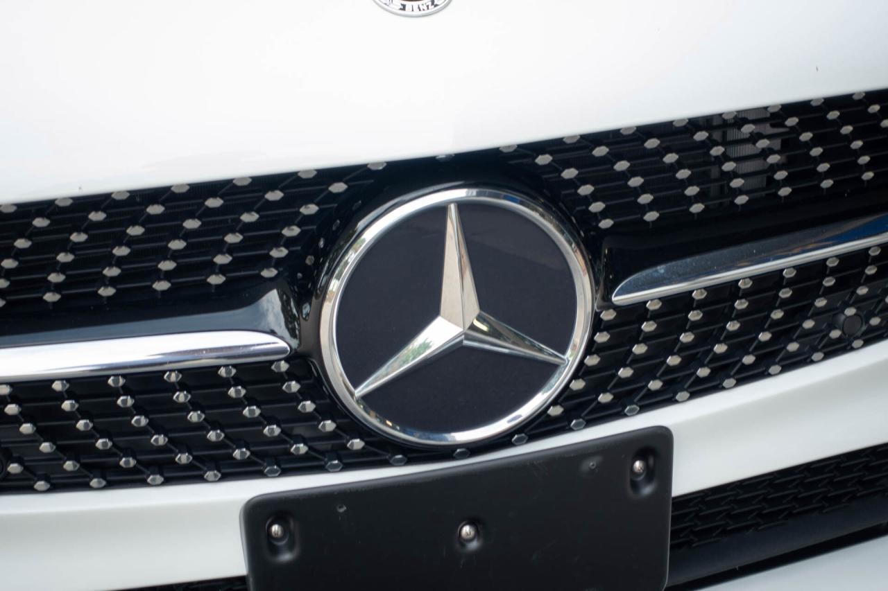 2021 Mercedes-Benz A-Class A 250 4MATIC Photo