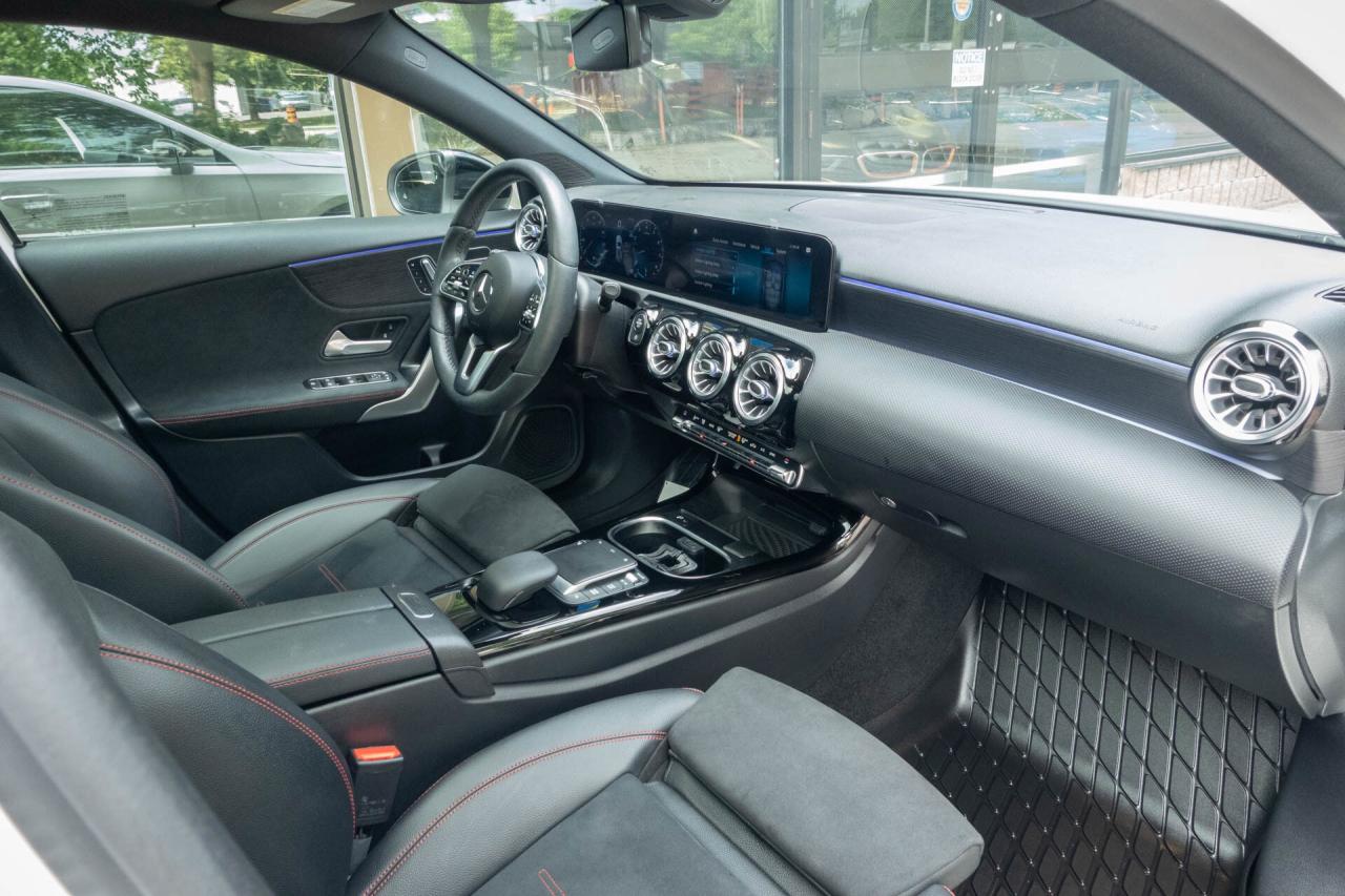 2021 Mercedes-Benz A-Class A 250 4MATIC Photo