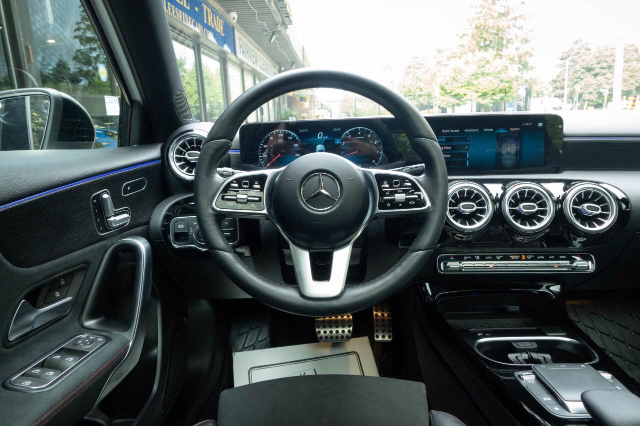 2021 Mercedes-Benz A-Class A 250 4MATIC Photo