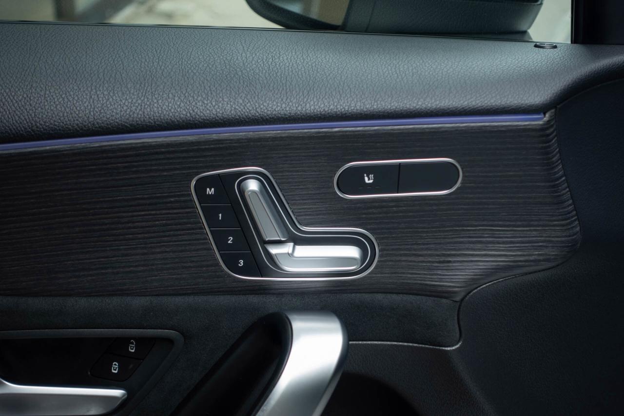 2021 Mercedes-Benz A-Class A 250 4MATIC Photo