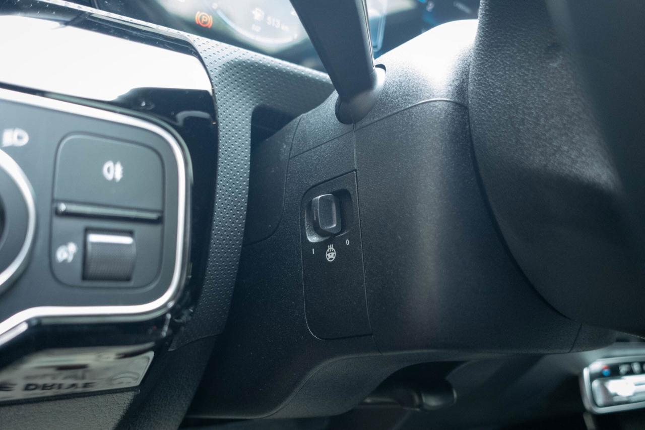 2021 Mercedes-Benz A-Class A 250 4MATIC Photo