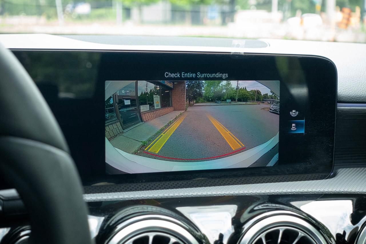 2021 Mercedes-Benz A-Class A 250 4MATIC Photo