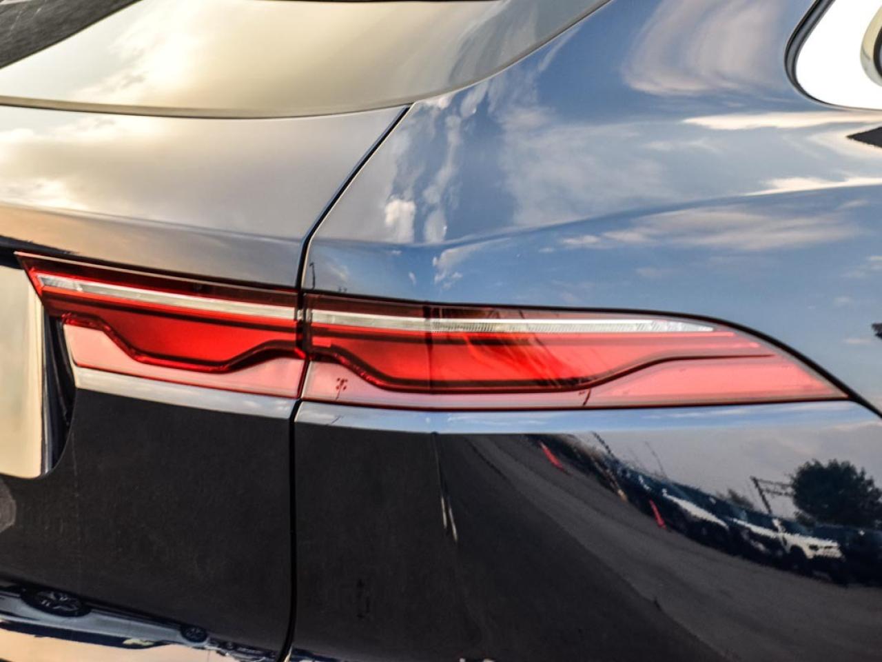 2024 Jaguar F-PACE P250 R-Dynamic S/DEALER MAINTAINED/ONE OWNER Photo