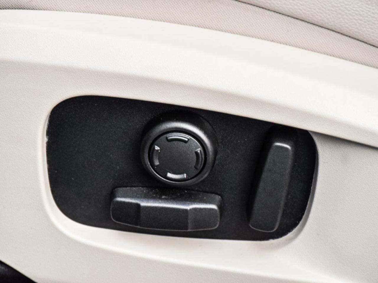 2024 Jaguar F-PACE P250 R-Dynamic S/DEALER MAINTAINED/ONE OWNER Photo