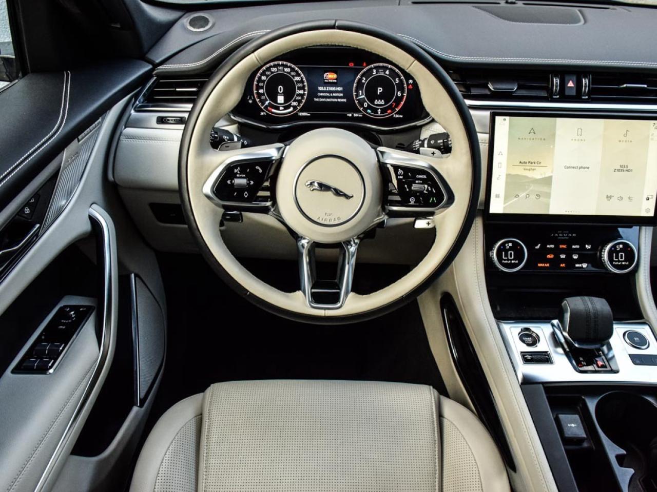 2024 Jaguar F-PACE P250 R-Dynamic S/DEALER MAINTAINED/ONE OWNER Photo