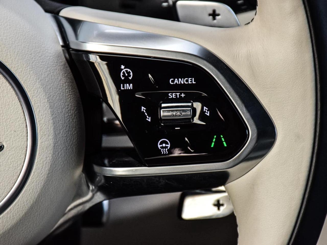 2024 Jaguar F-PACE P250 R-Dynamic S/DEALER MAINTAINED/ONE OWNER Photo