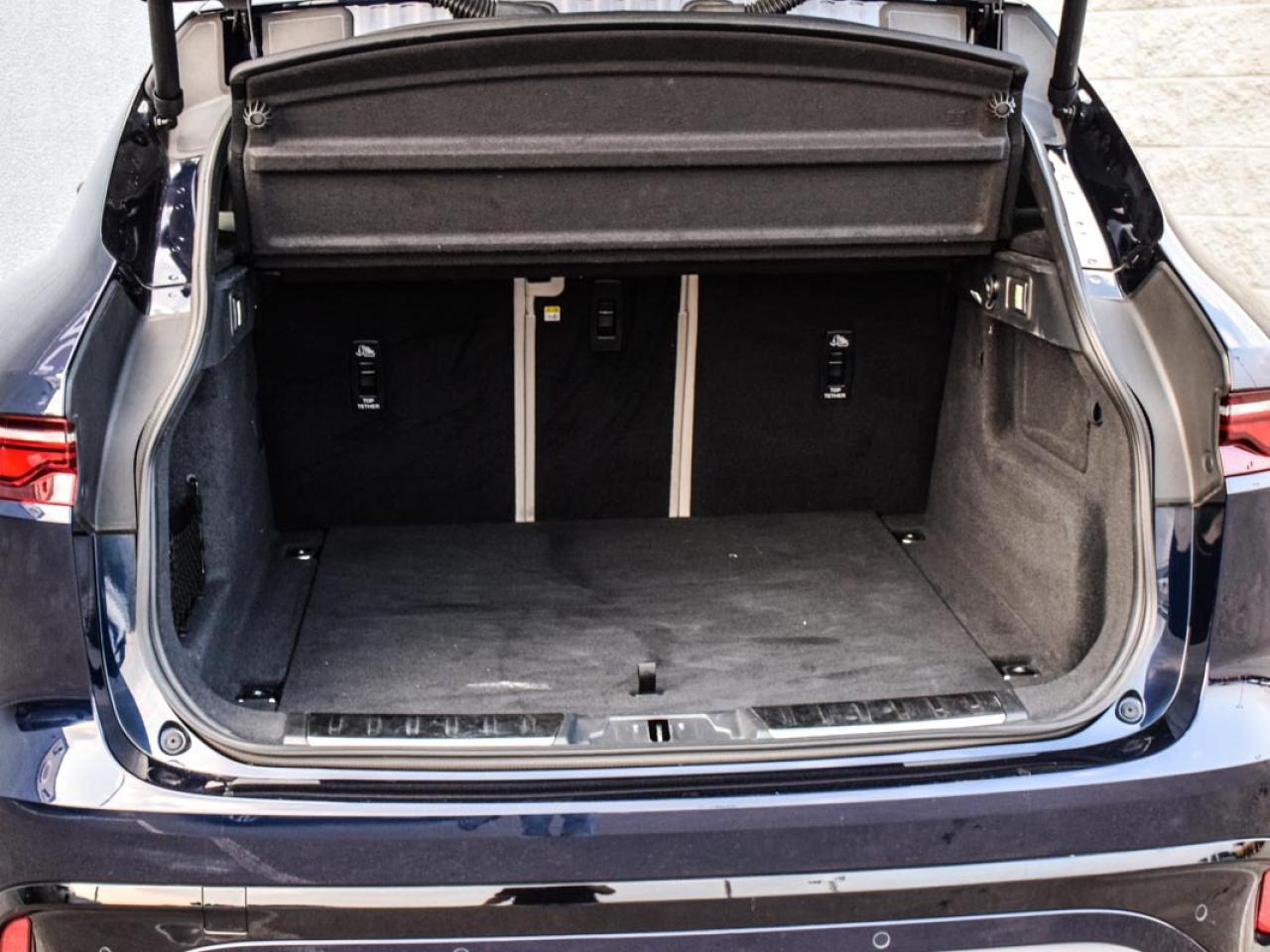 2024 Jaguar F-PACE P250 R-Dynamic S/DEALER MAINTAINED/ONE OWNER Photo