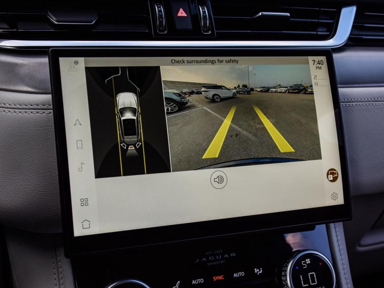 2024 Jaguar F-PACE P250 R-Dynamic S/DEALER MAINTAINED/ONE OWNER Photo