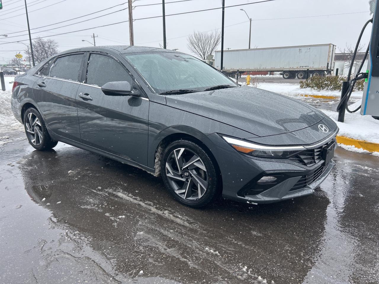 2024 Hyundai Elantra Luxury IVT   Starting from 4.49% OAC Photo