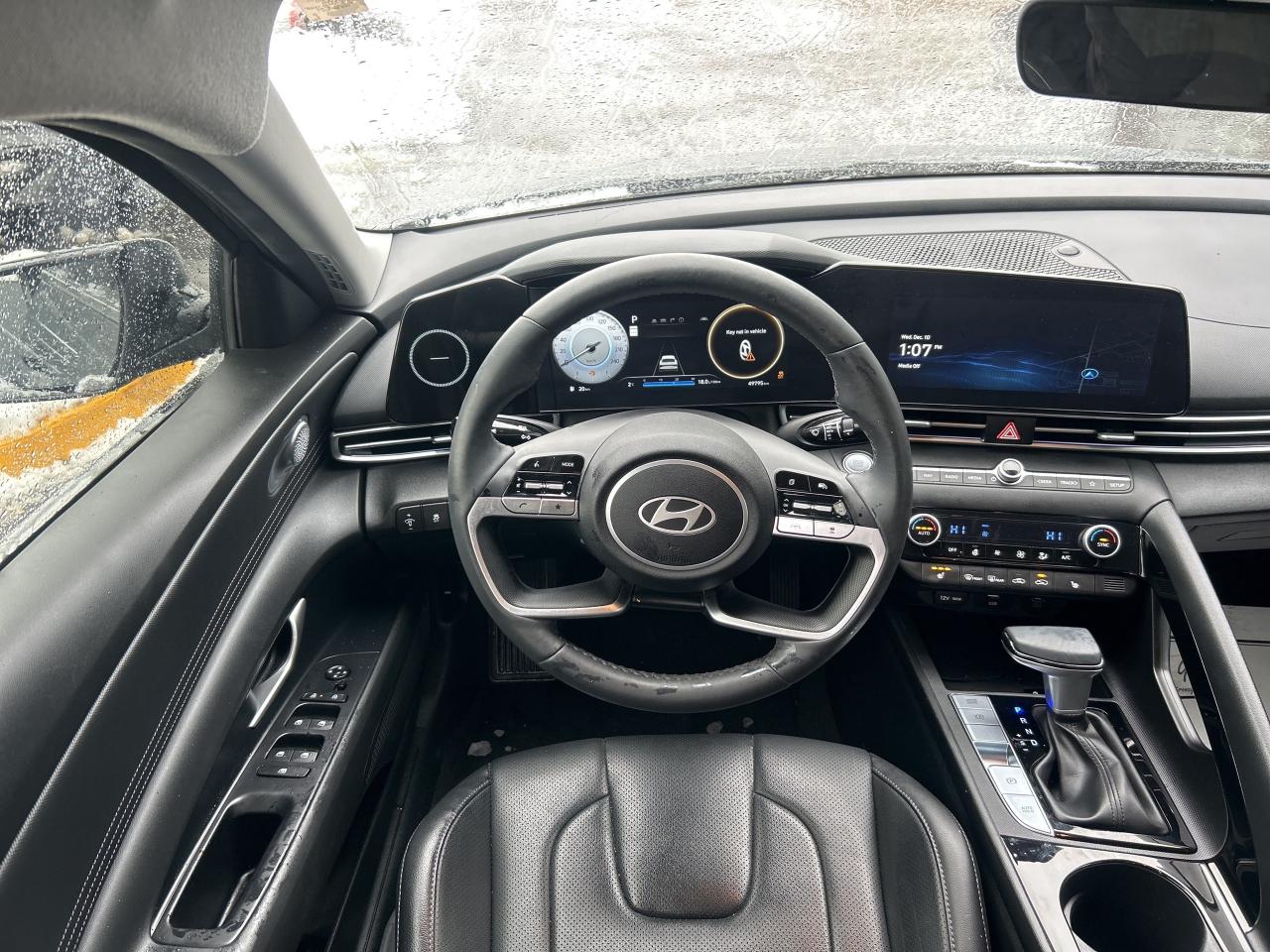 2024 Hyundai Elantra Luxury IVT   Starting from 4.49% OAC Photo