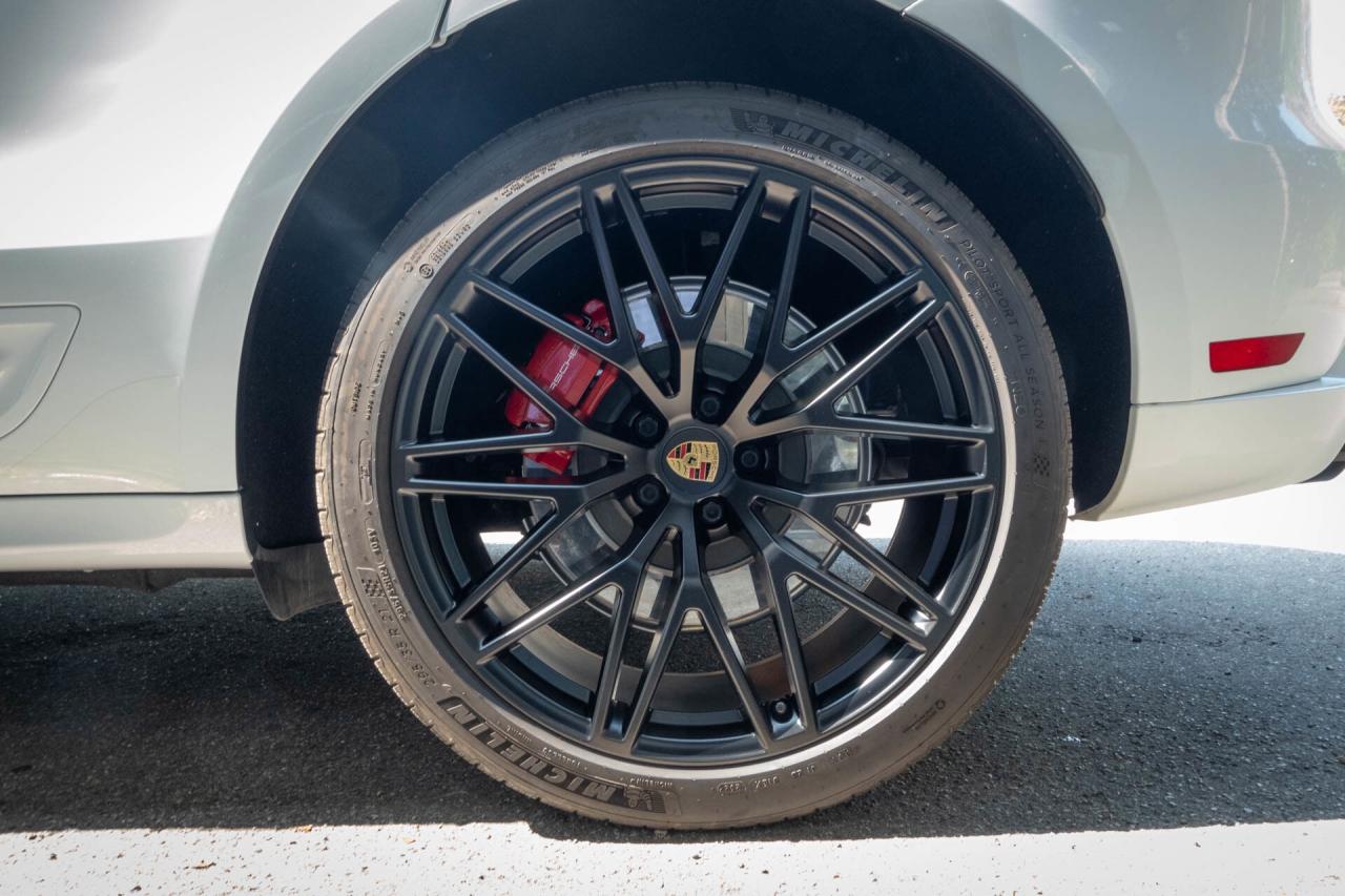 2022 Porsche Macan GTS   CarFax Clean Photo