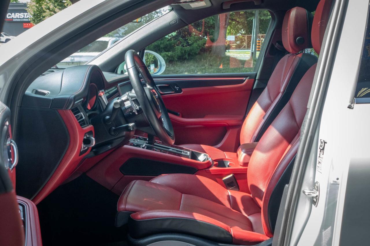 2022 Porsche Macan GTS   CarFax Clean Photo