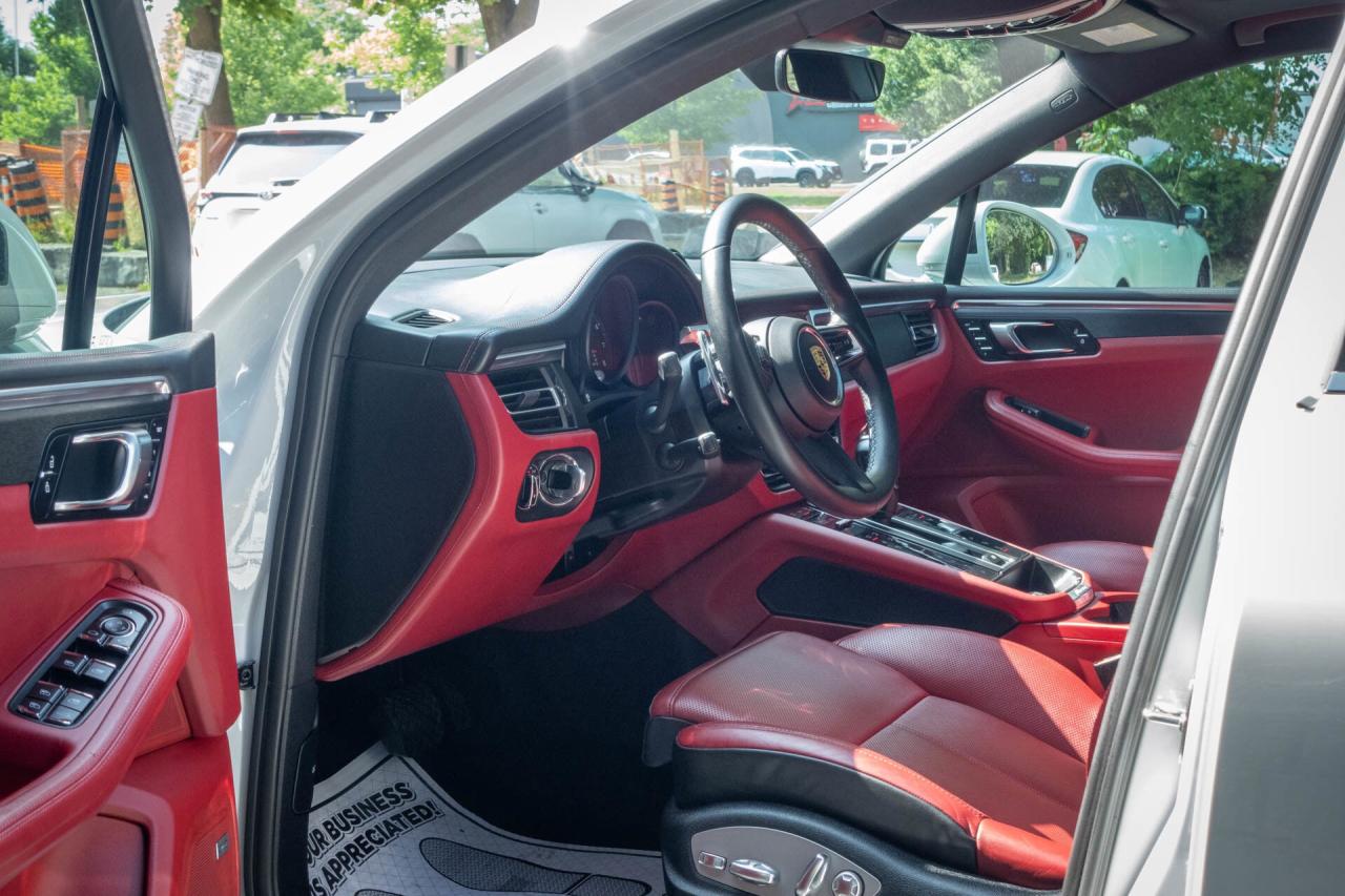 2022 Porsche Macan GTS   CarFax Clean Photo