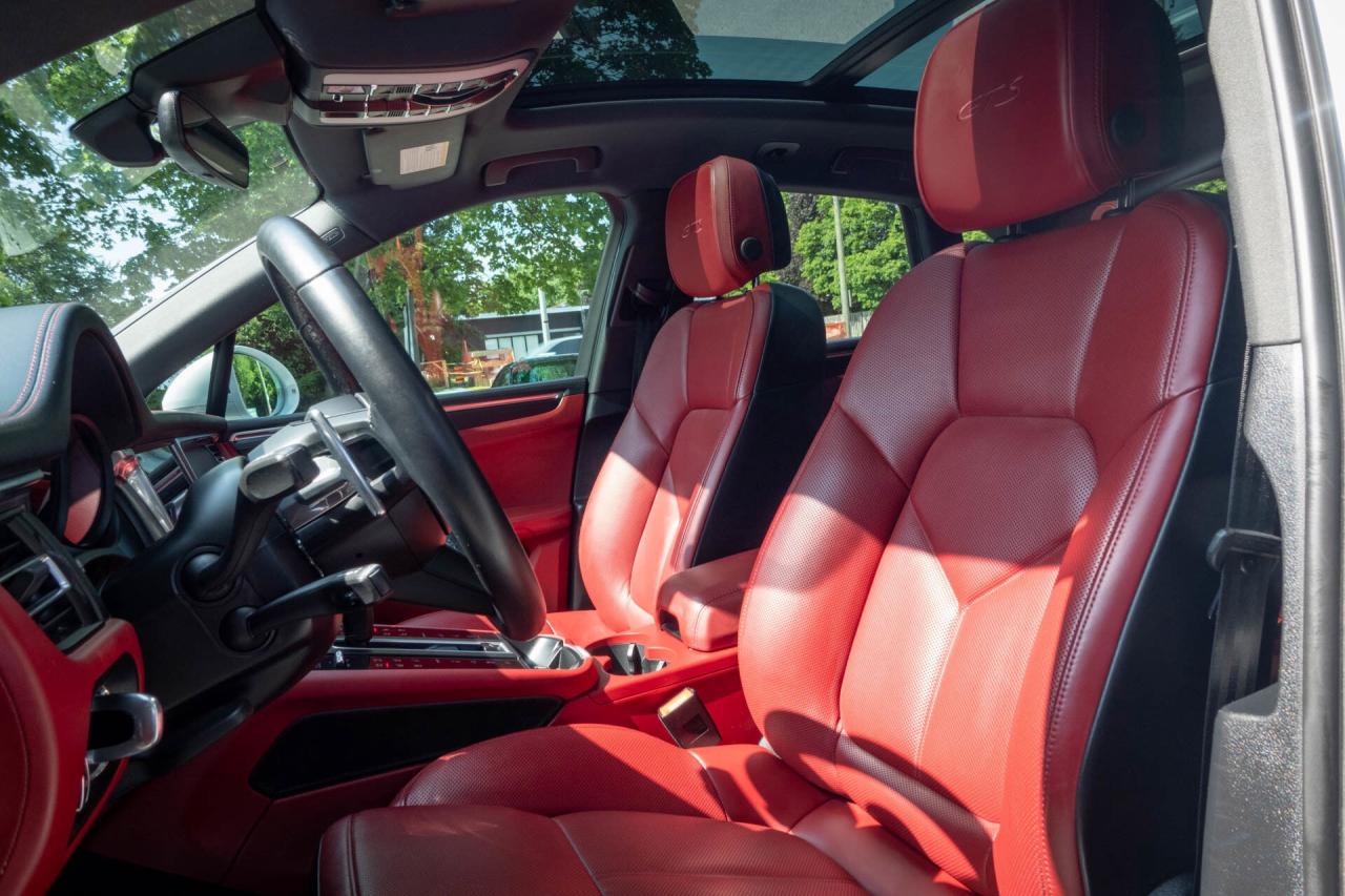 2022 Porsche Macan GTS   CarFax Clean Photo