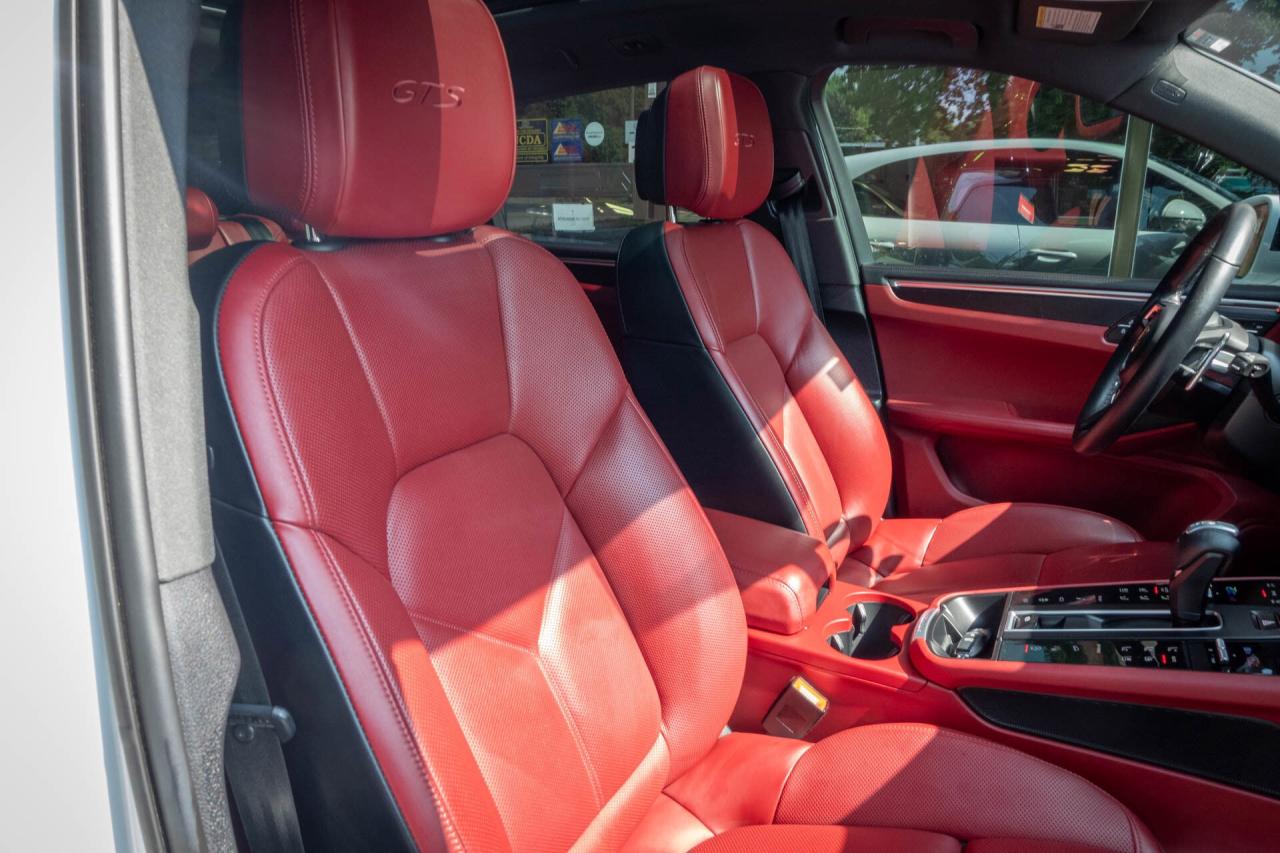 2022 Porsche Macan GTS   CarFax Clean Photo