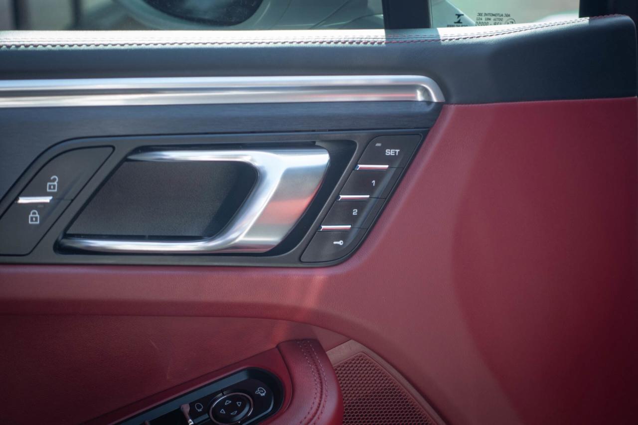 2022 Porsche Macan GTS   CarFax Clean Photo