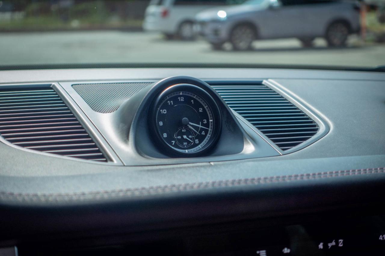 2022 Porsche Macan GTS   CarFax Clean Photo