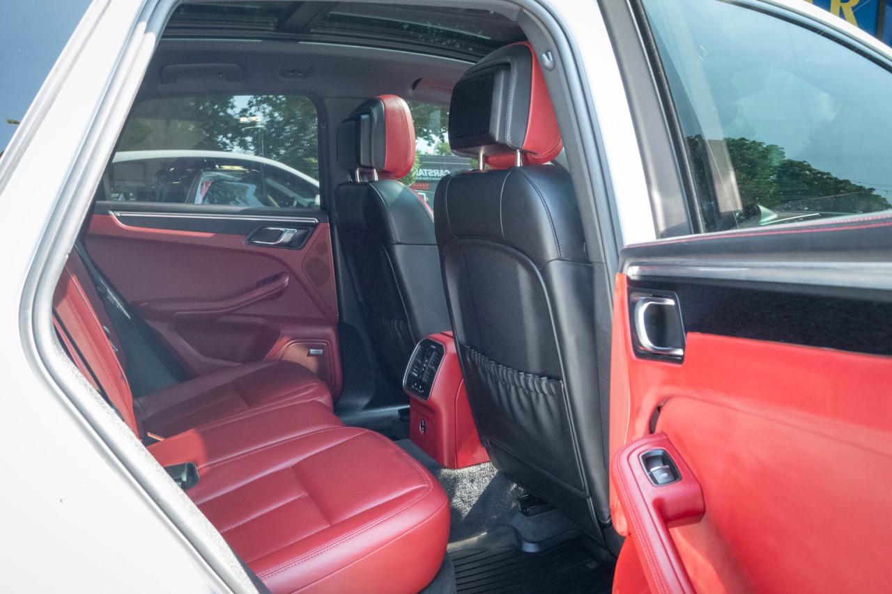 2022 Porsche Macan GTS   CarFax Clean Photo