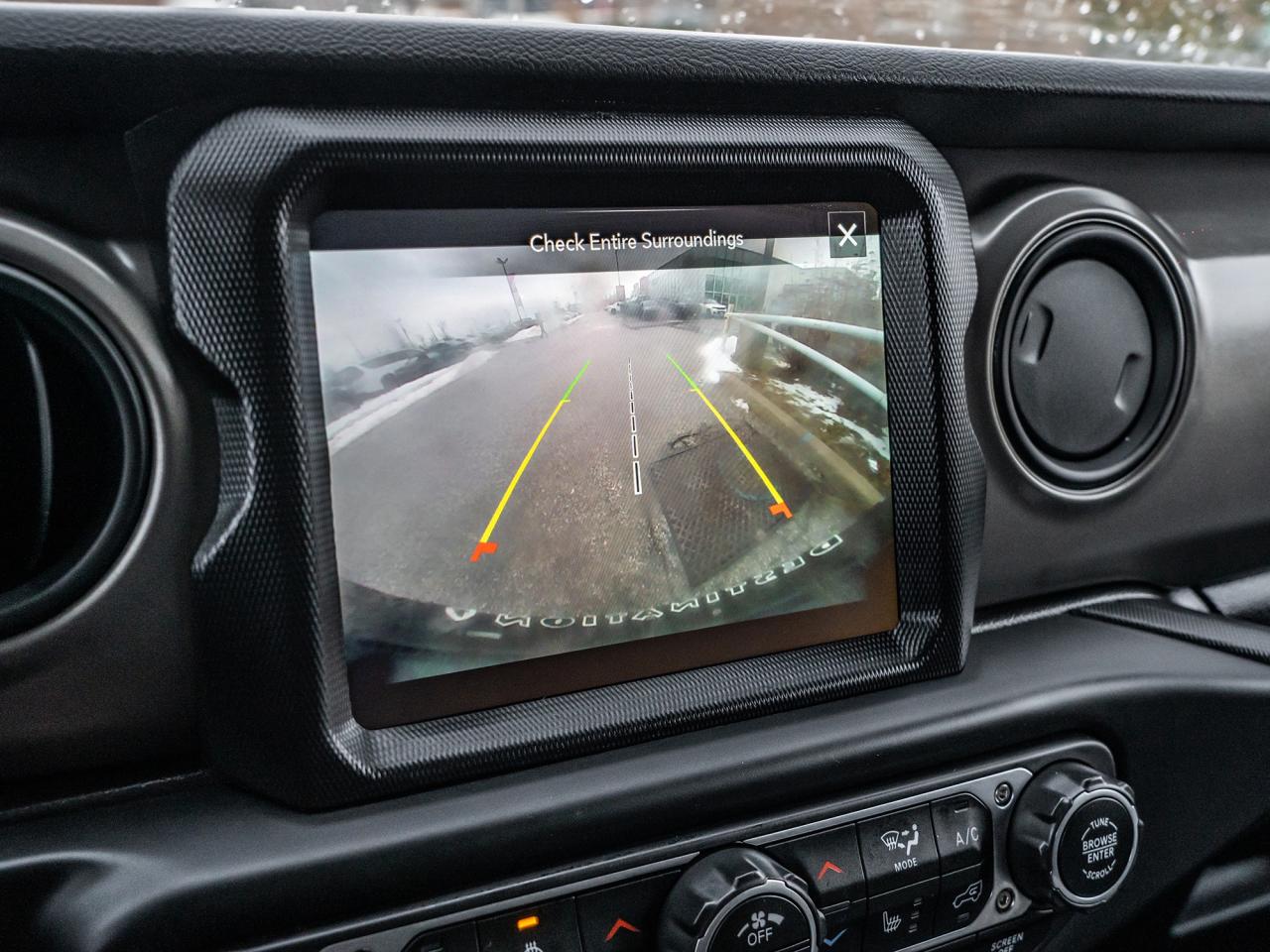 2022 Jeep Wrangler Unlimited Willys 4x4  NAVI & SOUND GRP  COLD WEATH Photo