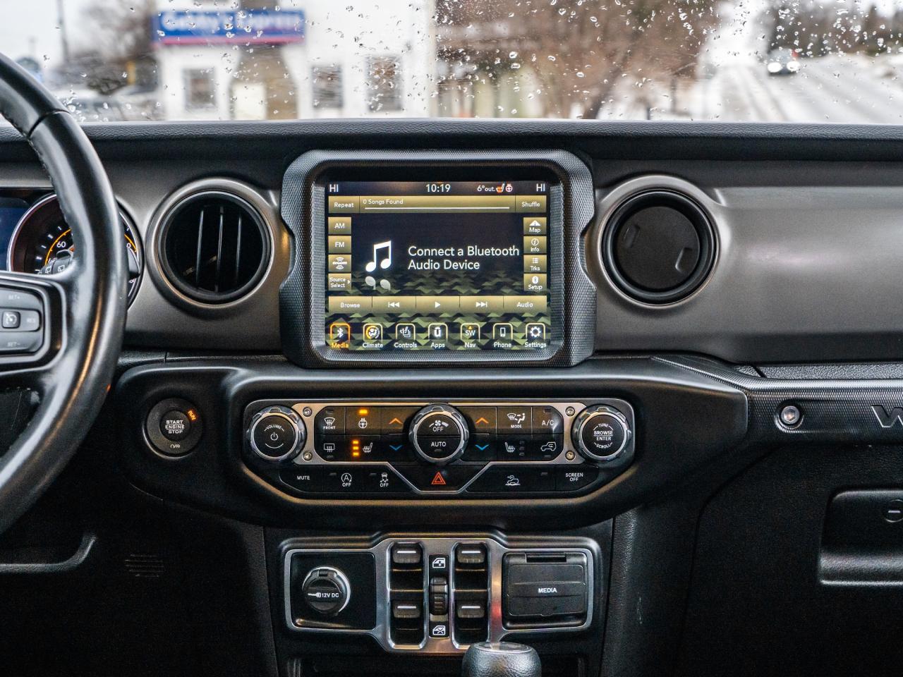 2022 Jeep Wrangler Unlimited Willys 4x4  NAVI & SOUND GRP  COLD WEATH Photo