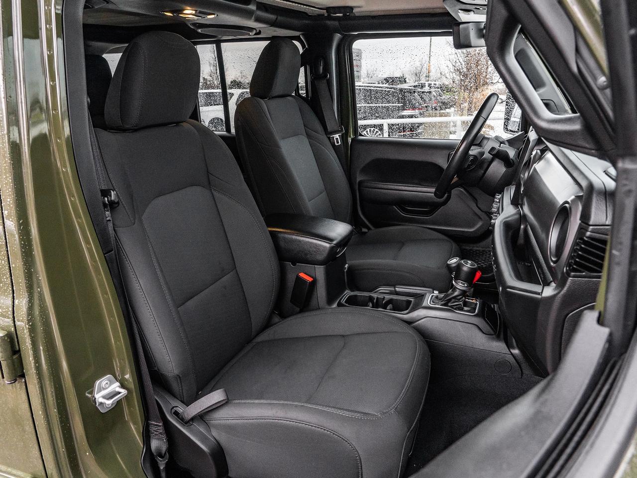 2022 Jeep Wrangler Unlimited Willys 4x4  NAVI & SOUND GRP  COLD WEATH Photo