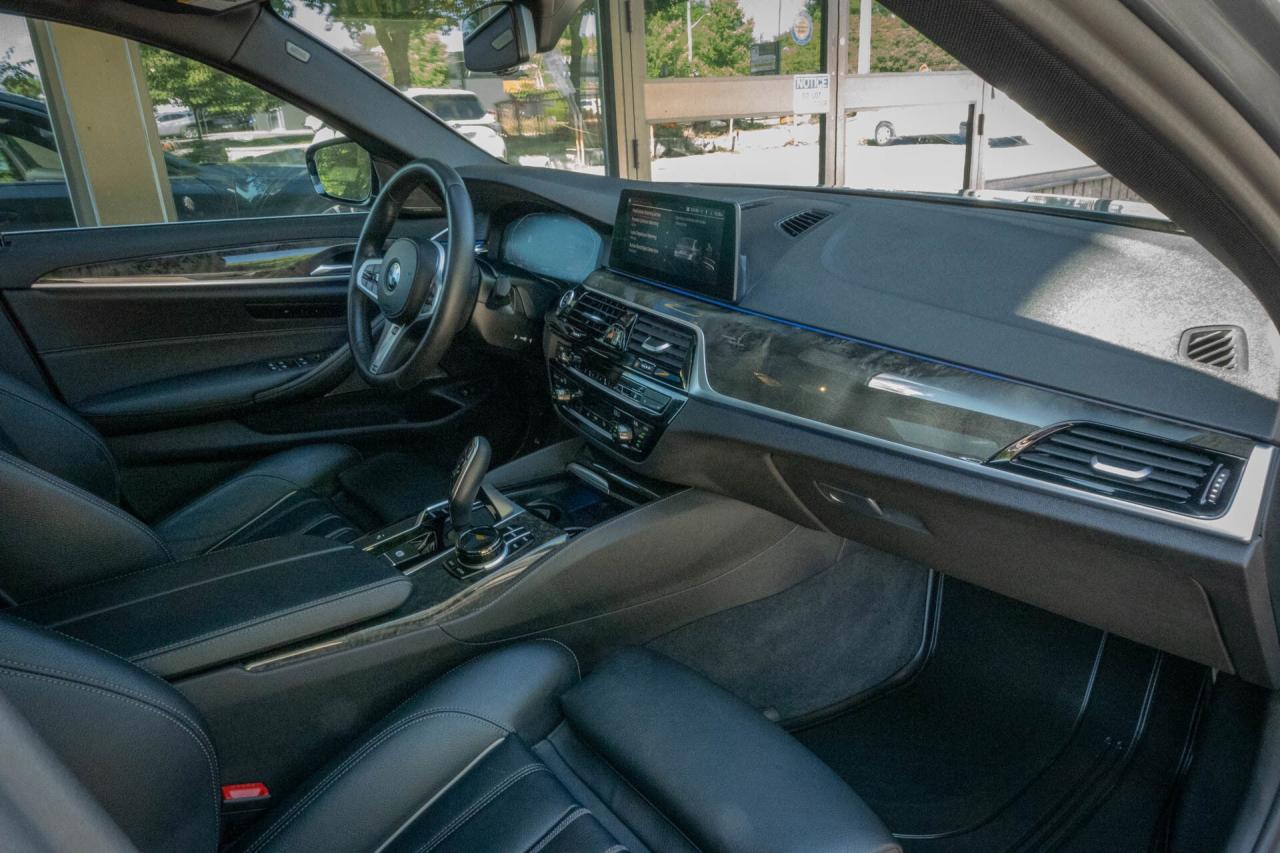 2020 BMW 5 Series 530i xDrive Photo