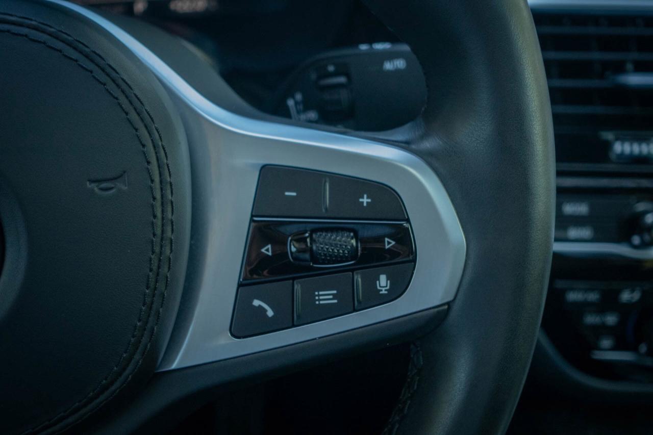 2020 BMW 5 Series 530i xDrive Photo