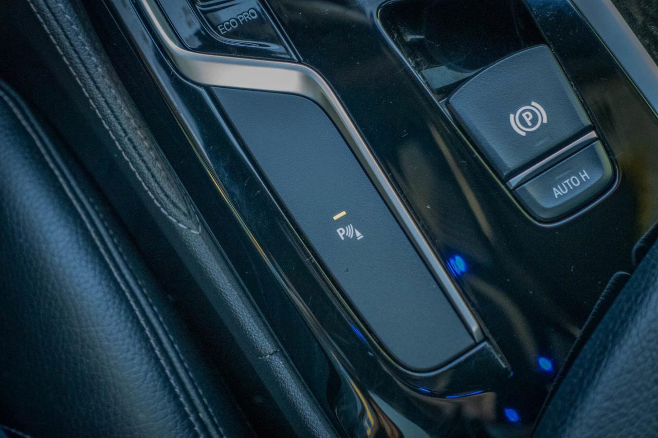 2020 BMW 5 Series 530i xDrive Photo