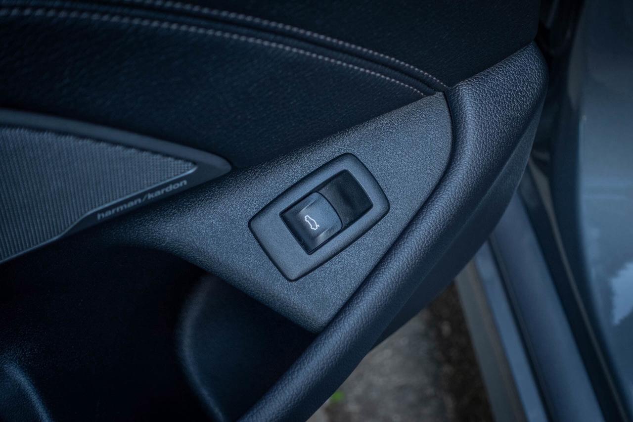 2020 BMW 5 Series 530i xDrive Photo