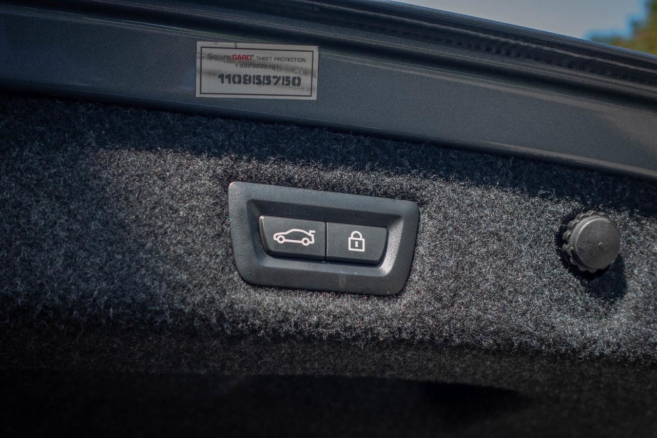 2020 BMW 5 Series 530i xDrive Photo