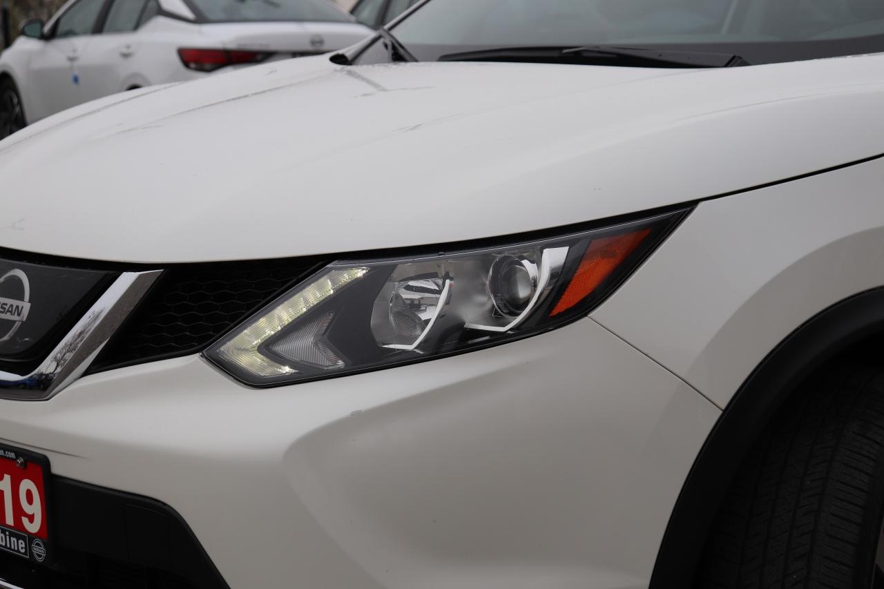 2019 Nissan Qashqai SL AWD NO ACCIDENTS DEALER SERVICED LOW KMS LEATHR Photo