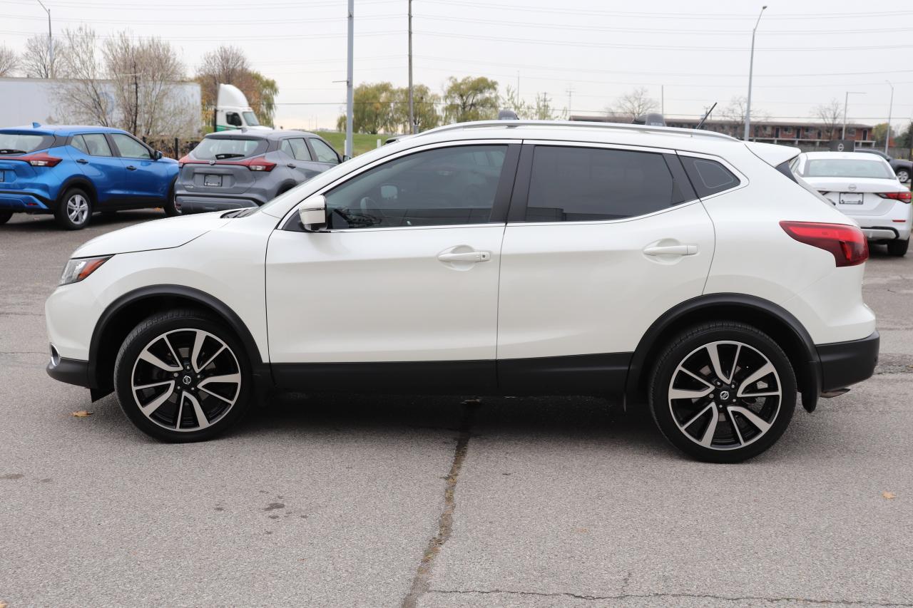 2019 Nissan Qashqai SL AWD NO ACCIDENTS DEALER SERVICED LOW KMS LEATHR Photo