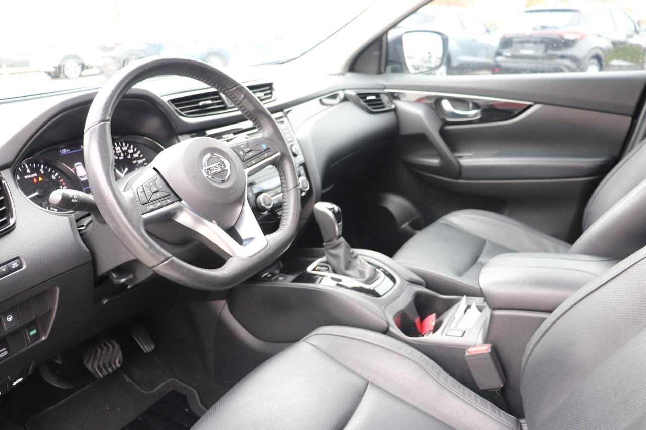 2019 Nissan Qashqai SL AWD NO ACCIDENTS DEALER SERVICED LOW KMS LEATHR Photo