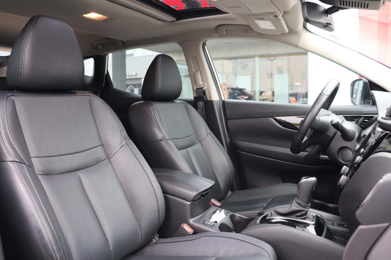 2019 Nissan Qashqai SL AWD NO ACCIDENTS DEALER SERVICED LOW KMS LEATHR Photo