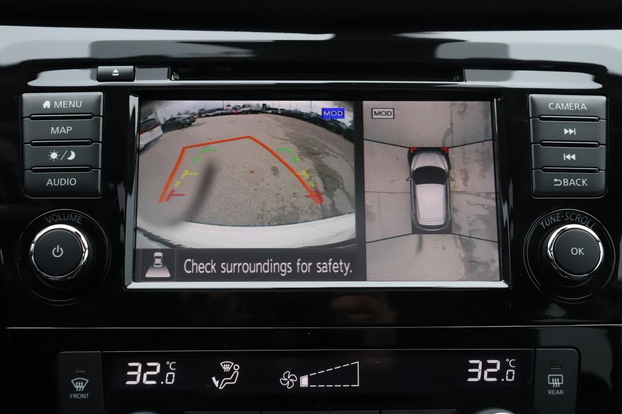 2019 Nissan Qashqai SL AWD NO ACCIDENTS DEALER SERVICED LOW KMS LEATHR Photo