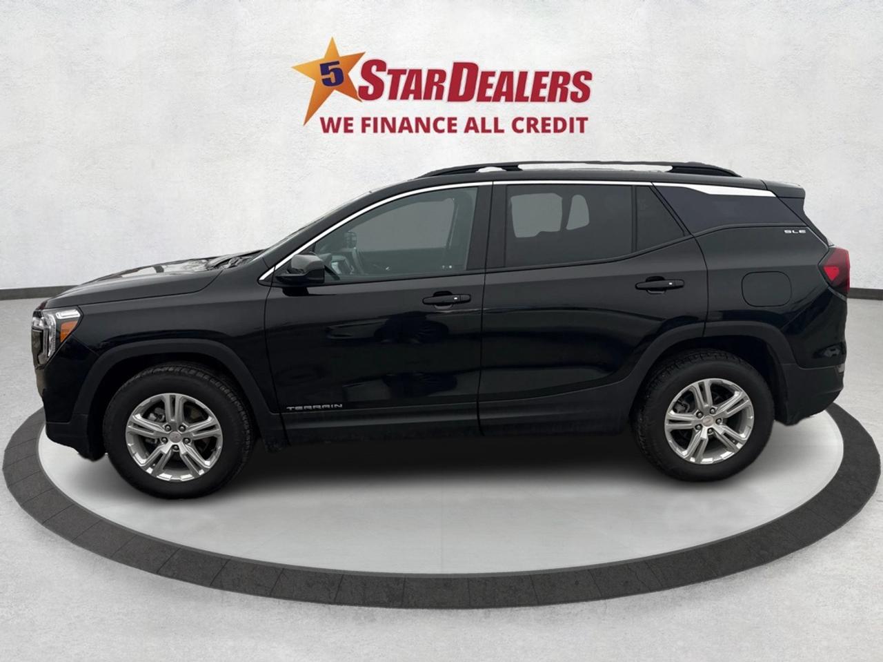 2024 GMC Terrain AWD HEATED SEATS REMOTE START WE FINANCE ALL CREDT Photo