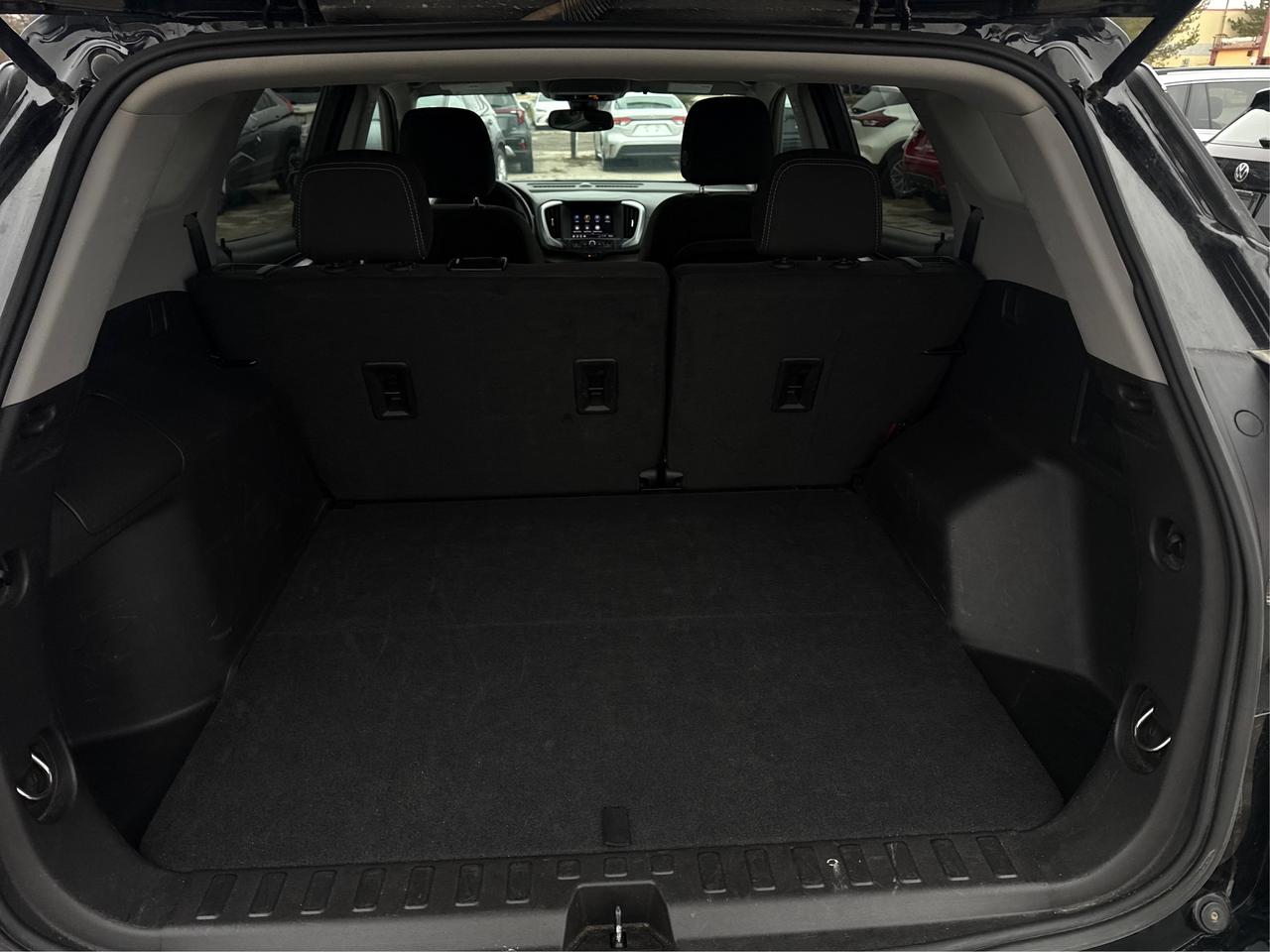 2024 GMC Terrain AWD HEATED SEATS REMOTE START WE FINANCE ALL CREDT Photo