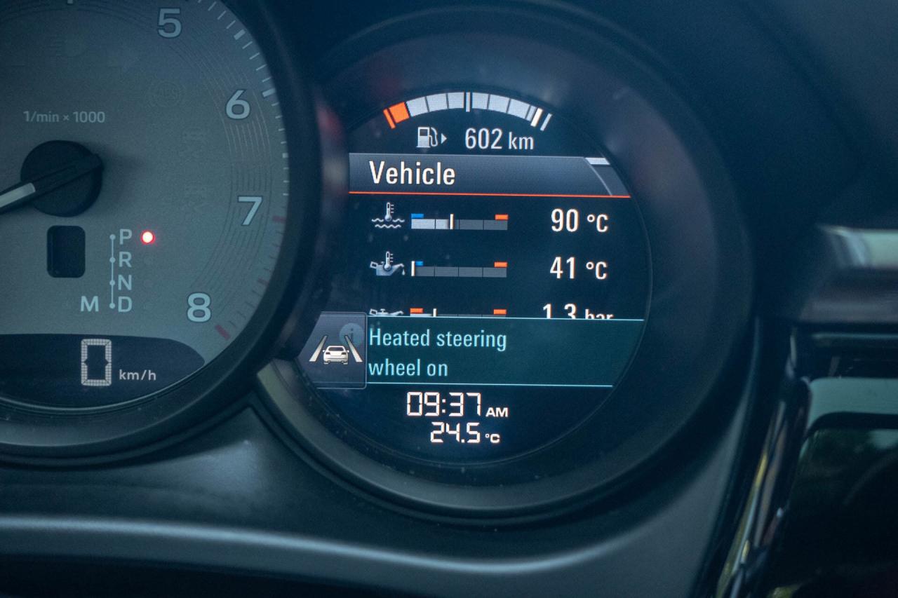 2022 Porsche Macan S   CarFax Clean Photo